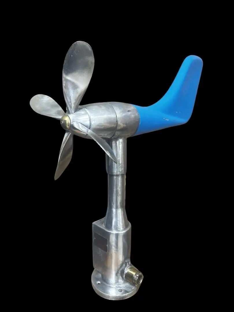A propeller on top of a metal object.