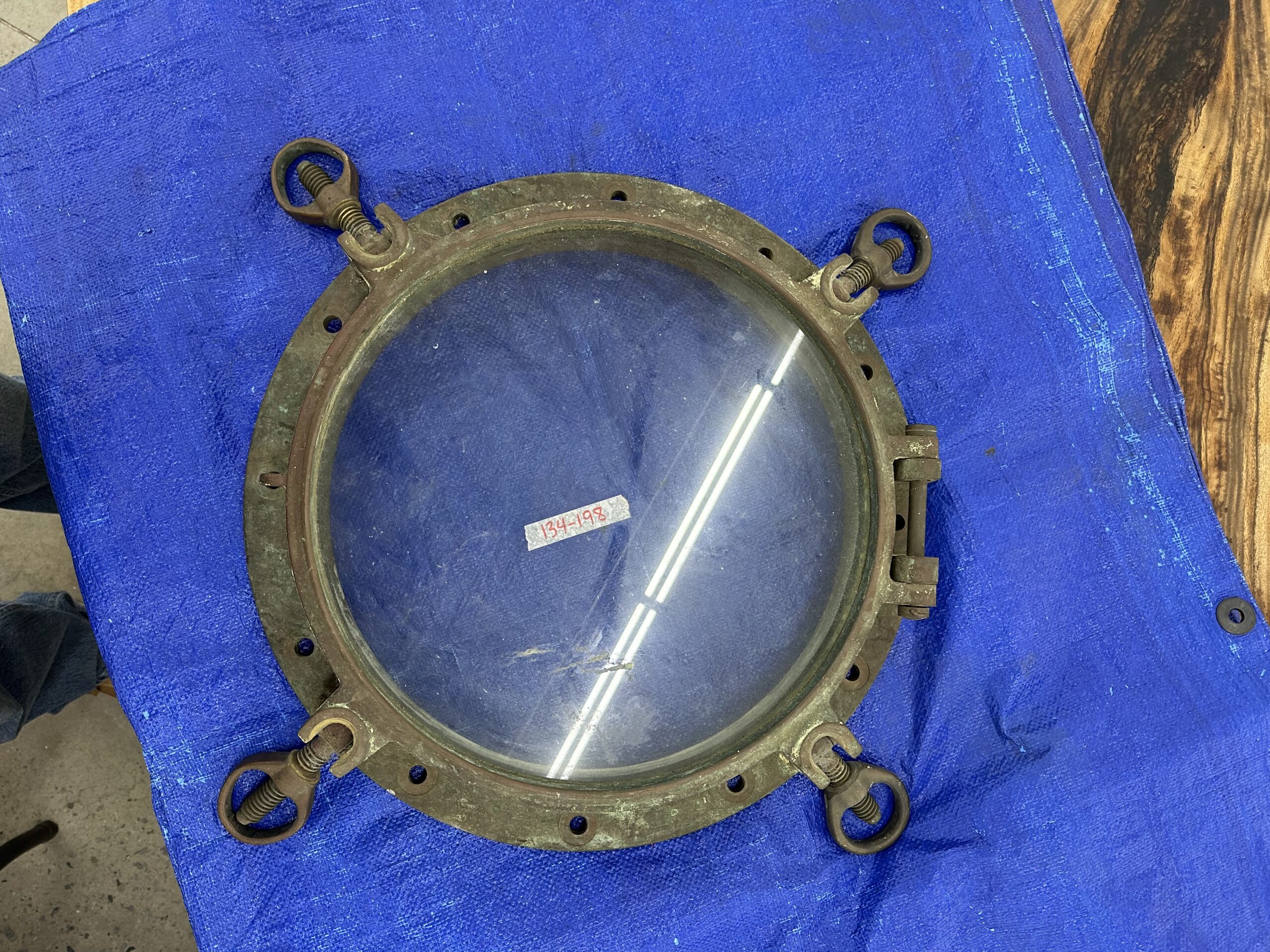 4-Dog Brass Porthole - Image 9