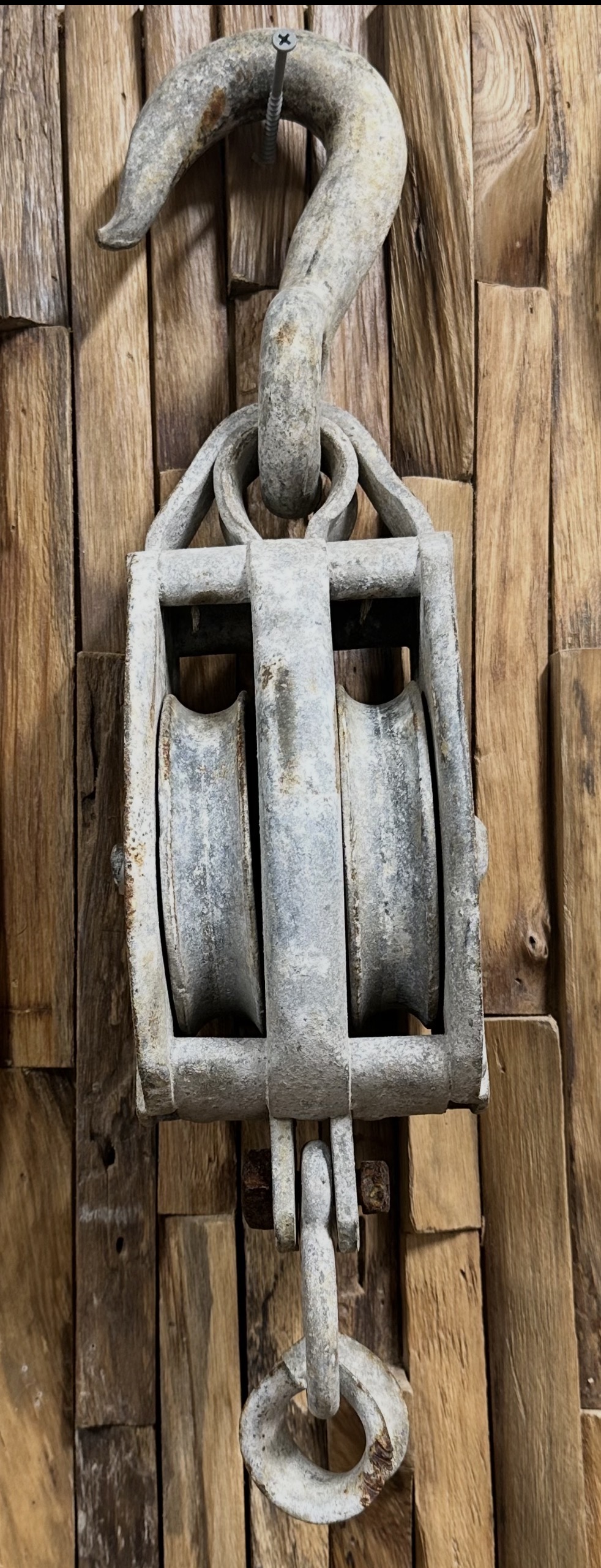 Vintage Bagnall & Loud Block Double-Sheaved Block and Tackle Pulley w/ attached Bucket Ring - Image 12