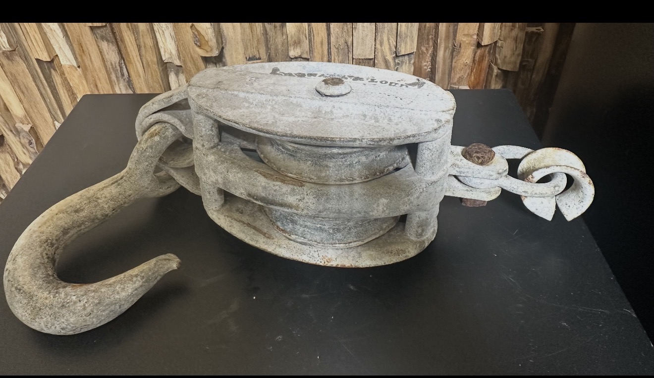 Vintage Bagnall & Loud Block Double-Sheaved Block and Tackle Pulley w/ attached Bucket Ring - Image 9