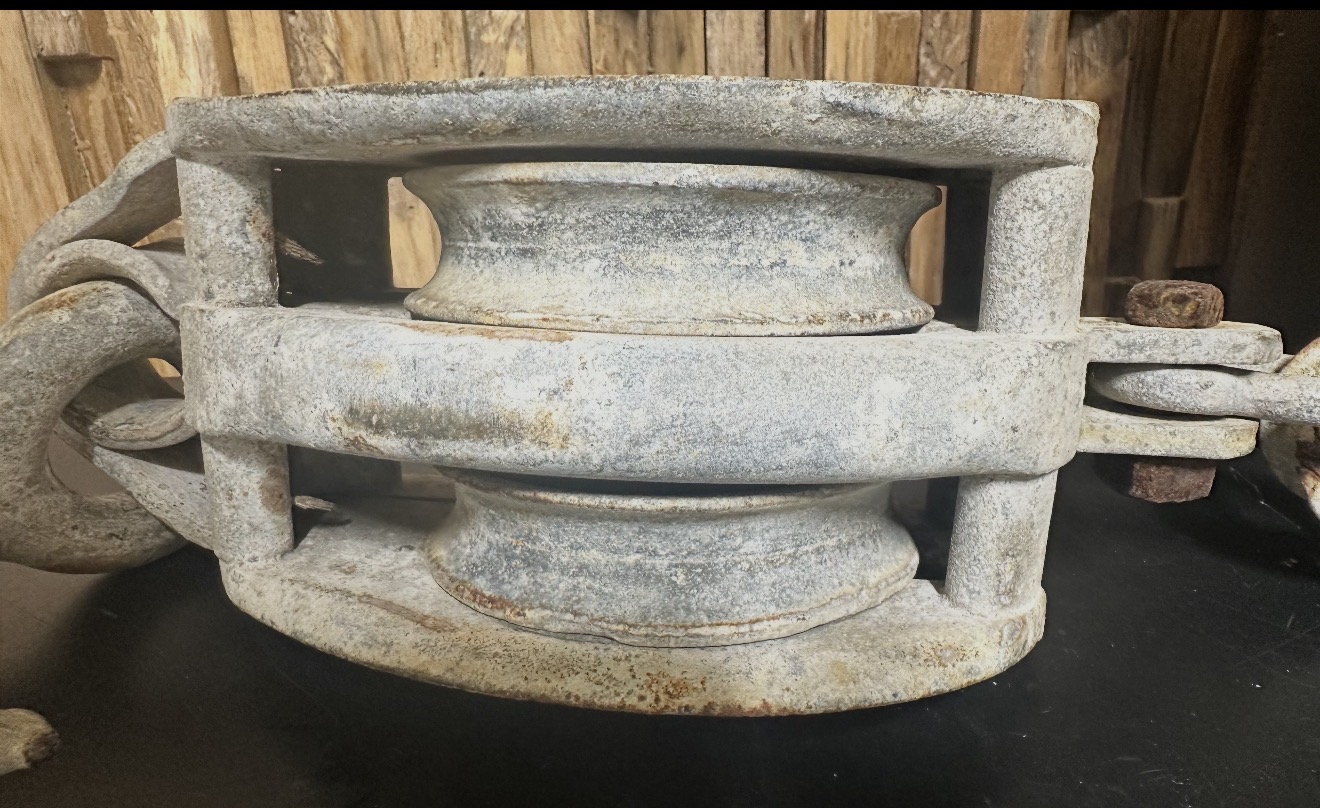 Vintage Bagnall & Loud Block Double-Sheaved Block and Tackle Pulley w/ attached Bucket Ring - Image 6