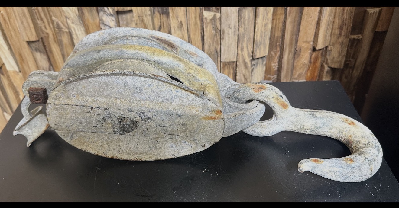 Vintage Bagnall & Loud Block Double-Sheaved Block and Tackle Pulley w/ attached Bucket Ring - Image 7